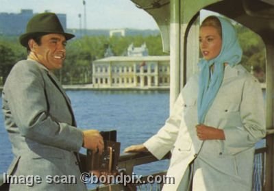 James Bond and Tatiana Romanova in 'From Russia With Love' postcard