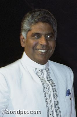 Vijay Amritraj at the James Bond 007 Die Another Day Premiere